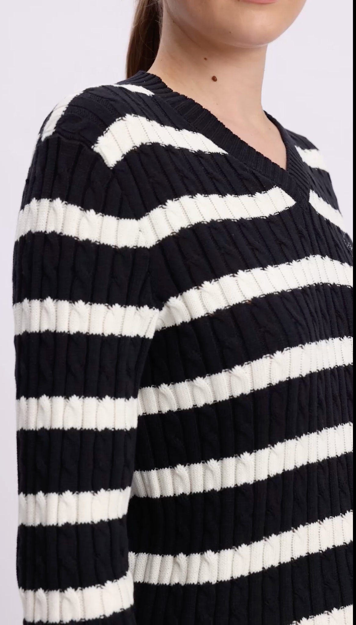 Samshield® Ladies Lisa Twisted Pull Over Sweater SS26