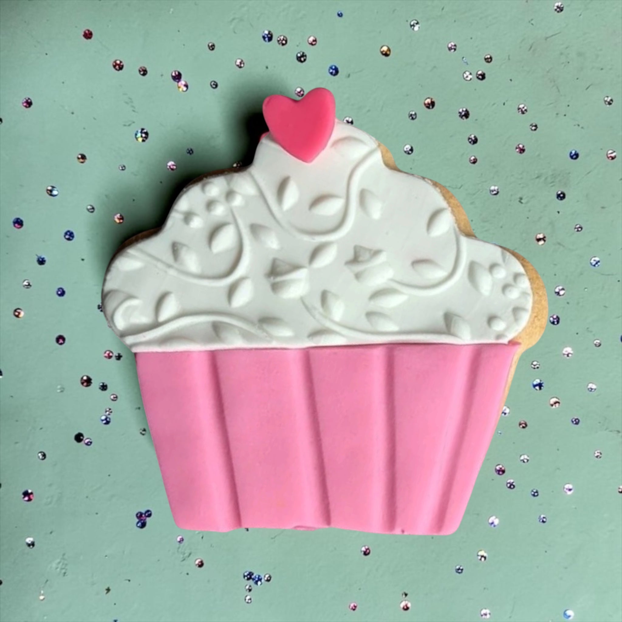 Sweet Heart Cupcake – Sprinkles & Sparkles Single Sugar Cookie for Humans