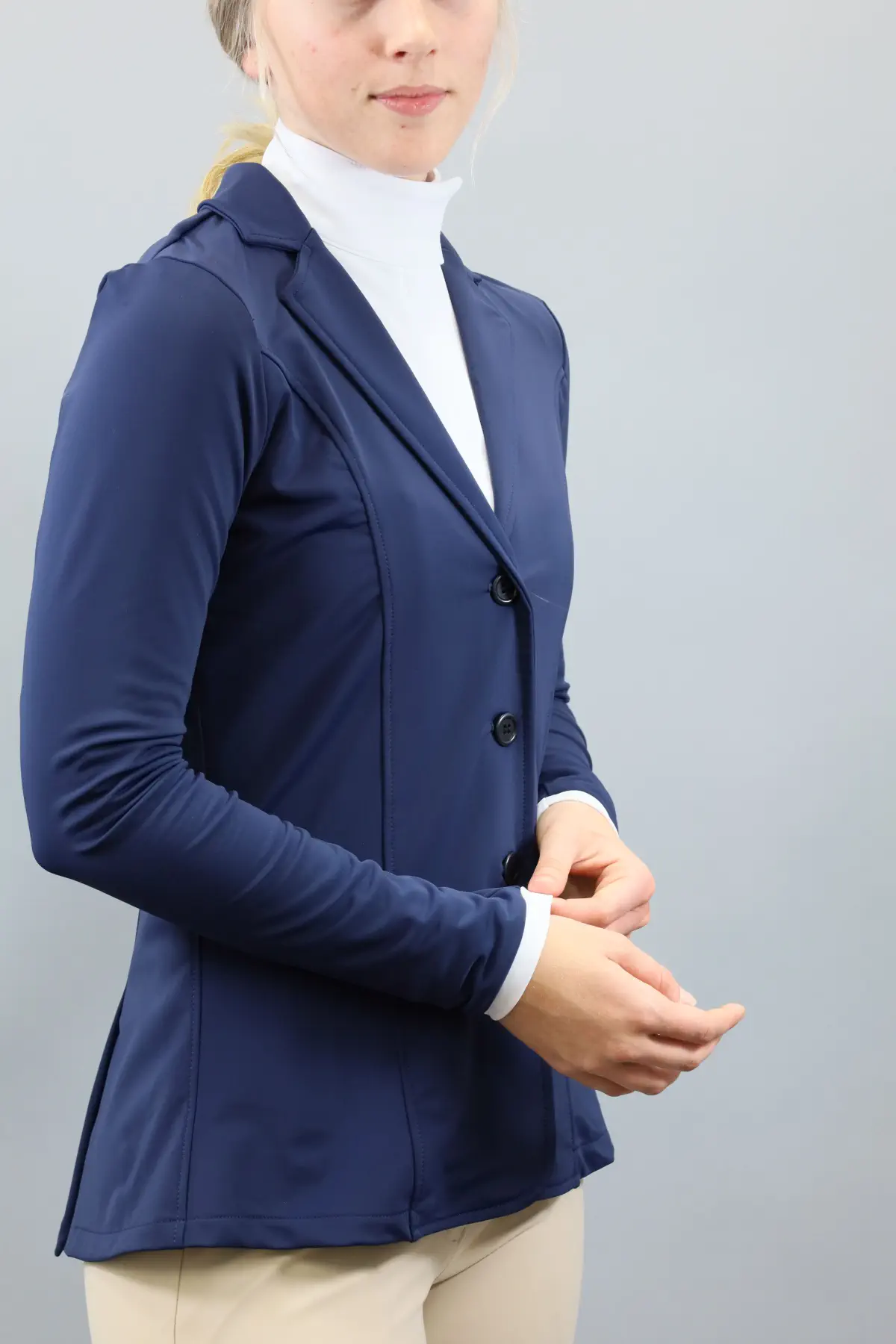 Kismet Women's Show Jacket “Sophia” 3-button