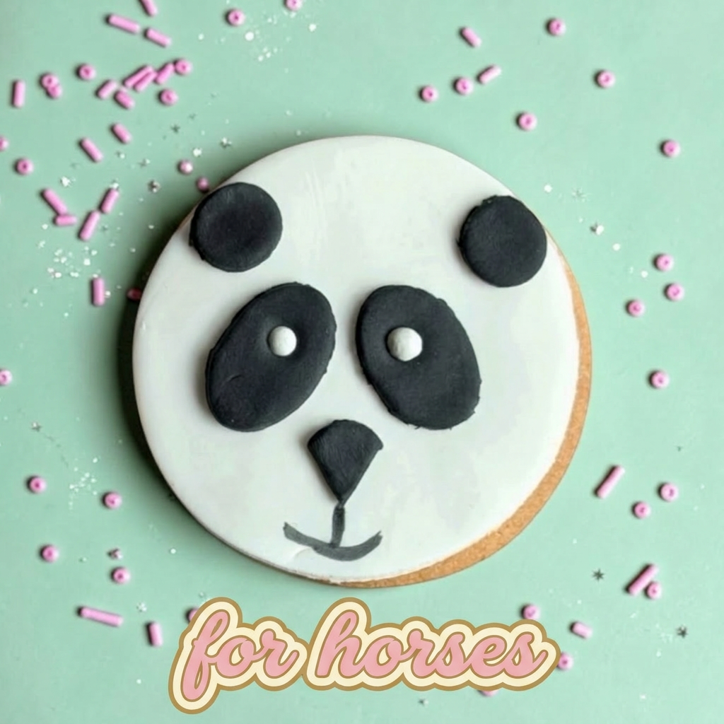 Cuddly Panda – Sprinkles & Sparkles Single Horse Treat