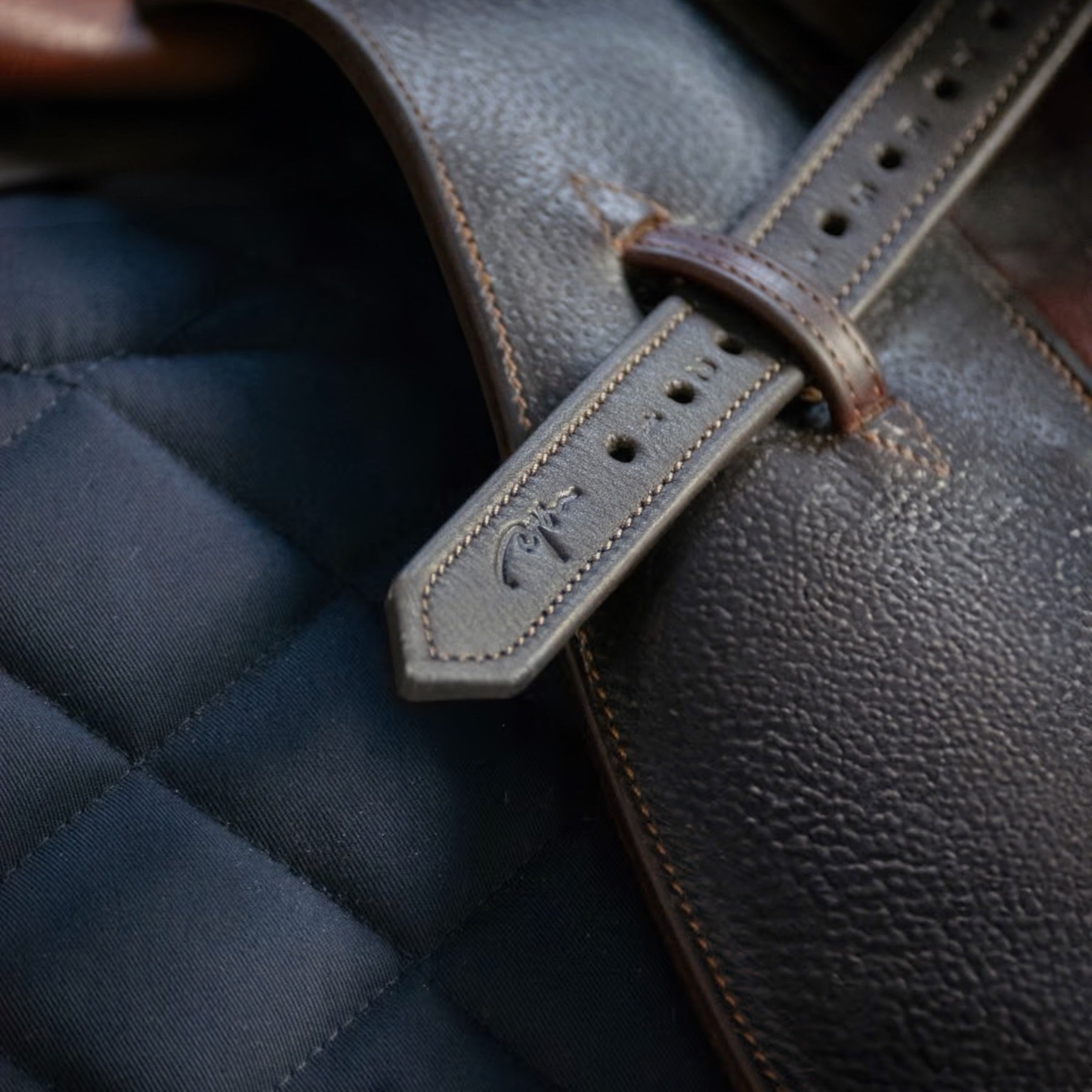 Dyon Premium Soft Leather Stirrup Strap