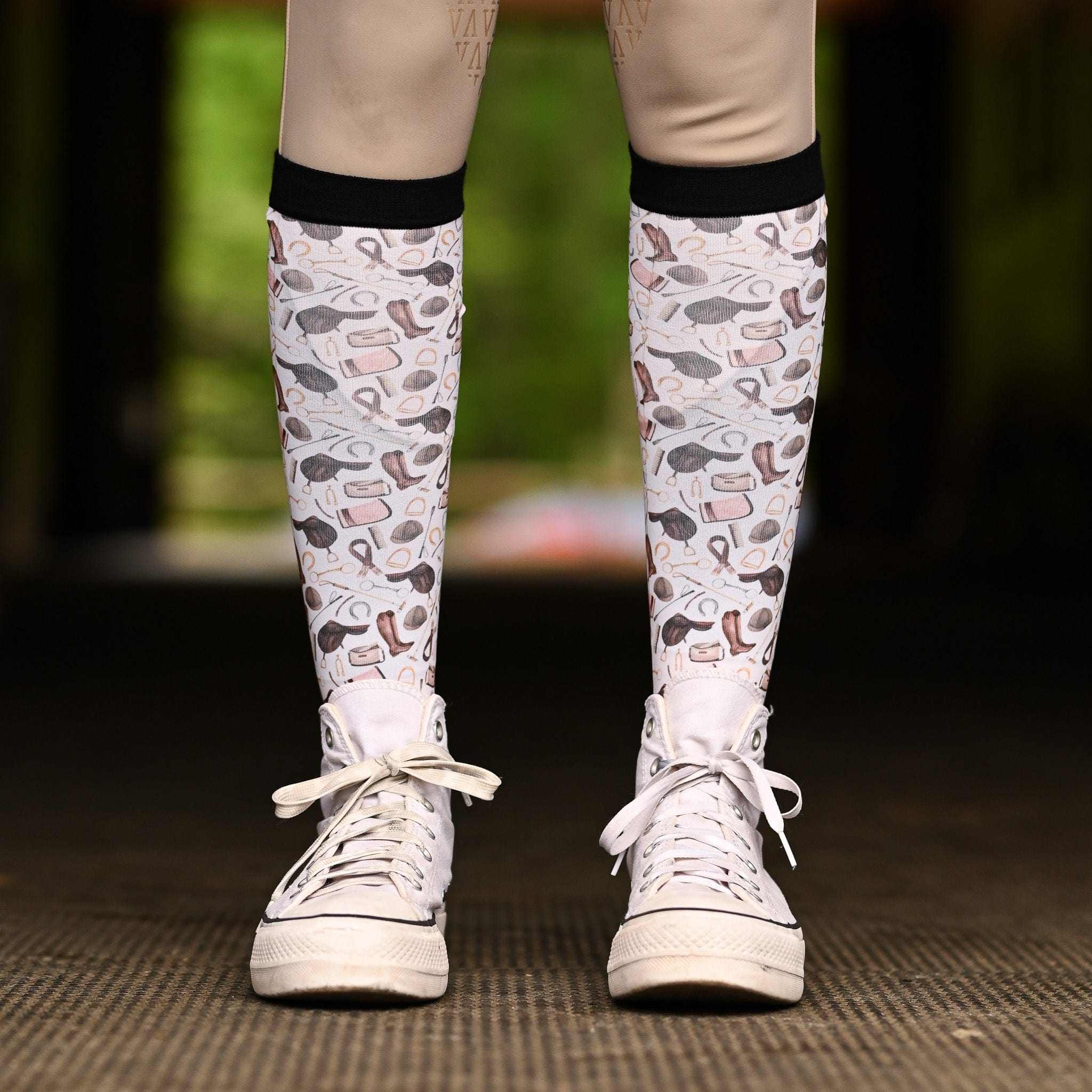 The Hunt – Dreamers & Schemers YOUTH Pair & A Spare Socks